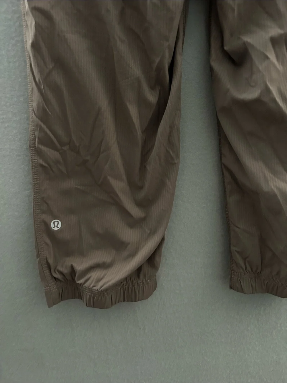 Lululemon Dance Studio Pants Women's 6 Brown Mid Rise Crop 19'' inseam